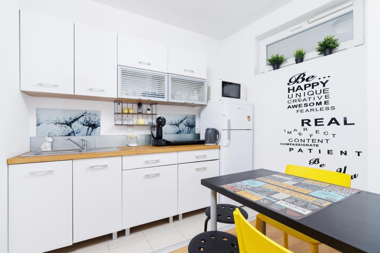 Studio Pradnik Bialy Krakow By Renters公寓 外观 照片